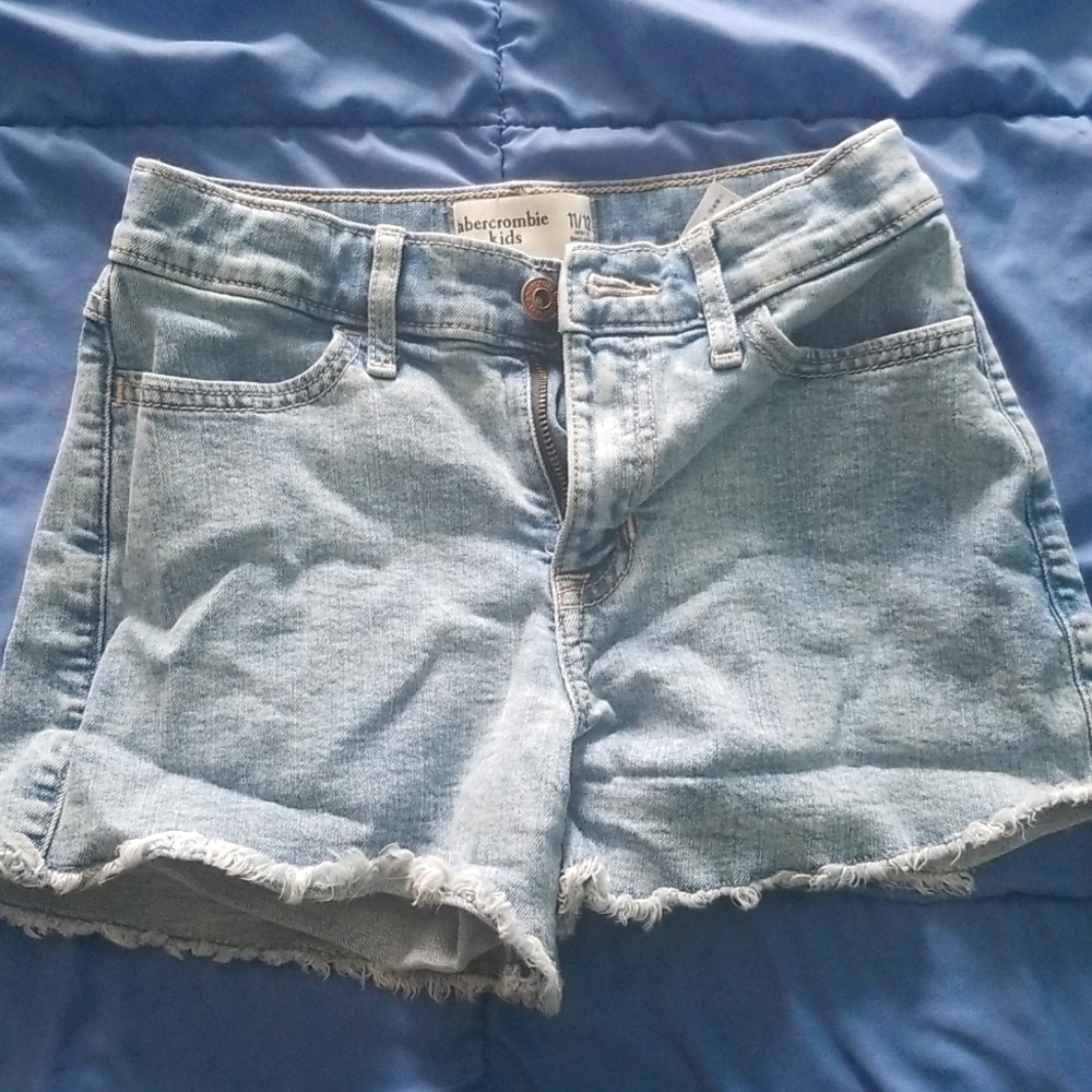 Abercrombie Kids jean shorts - Picture 1 of 3